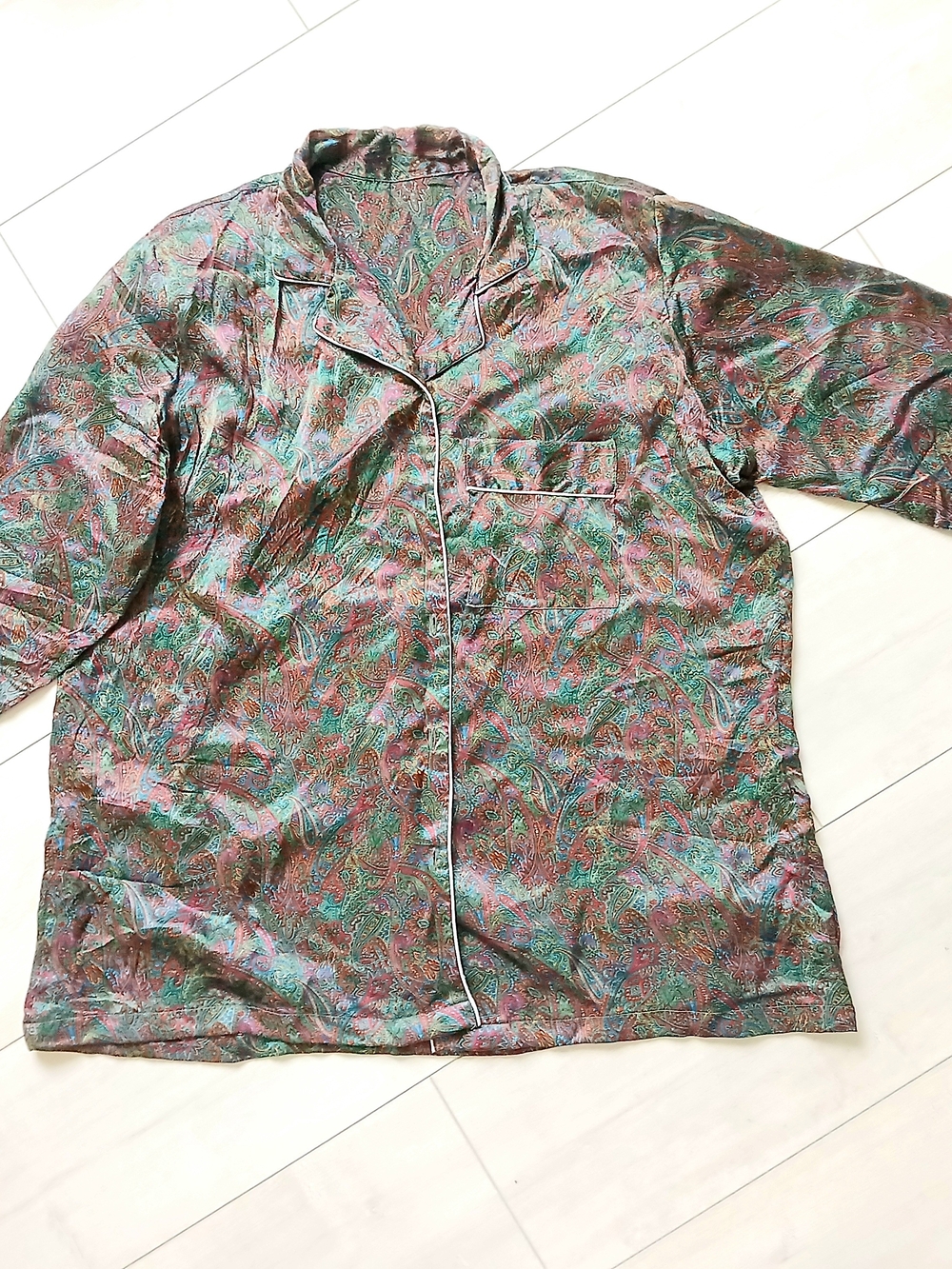 Silk pijama top, long sleeves, paisley pattern, top pocket, M-L, mint